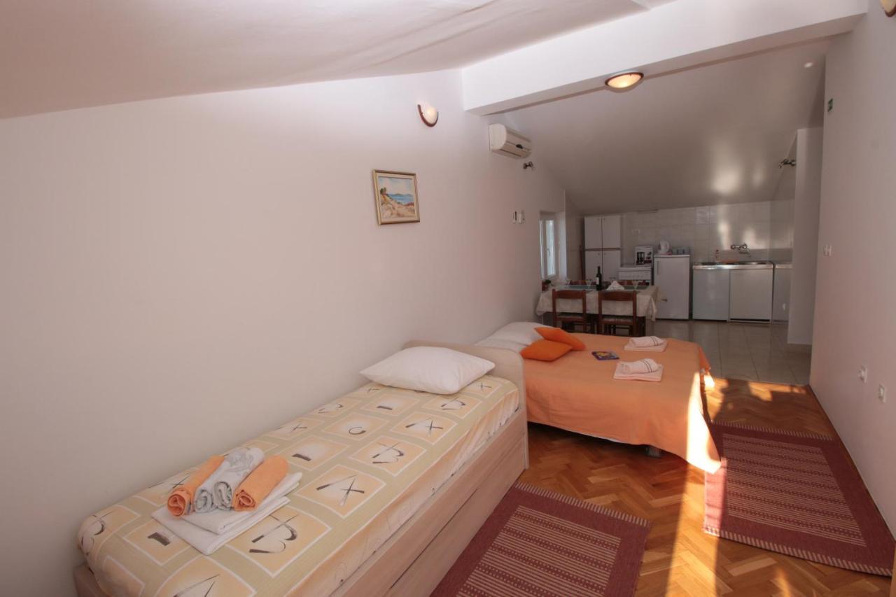 Apartmani Damir Livajic Omiš Buitenkant foto