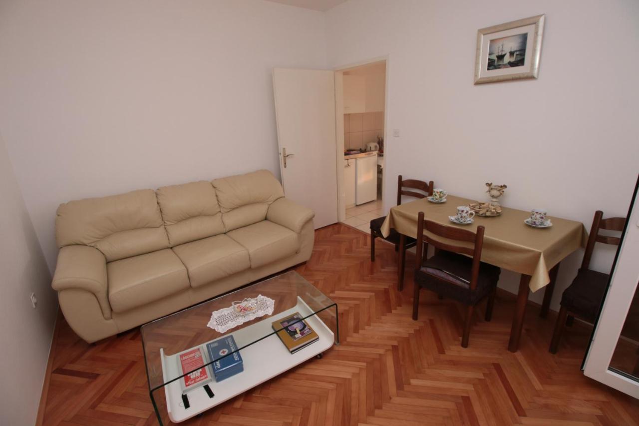 Apartmani Damir Livajic Omiš Buitenkant foto